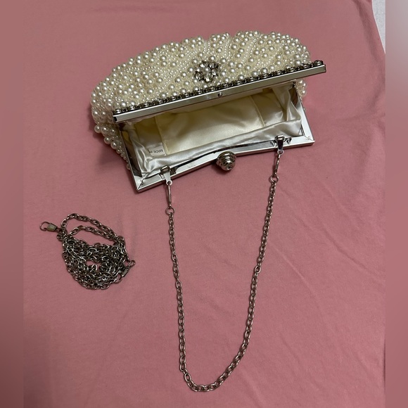 Pearls beaded evening bag - Picture 7 of 9
